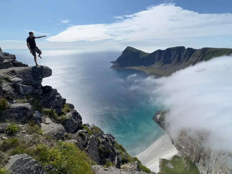 Guided private mountain tour Lofoten